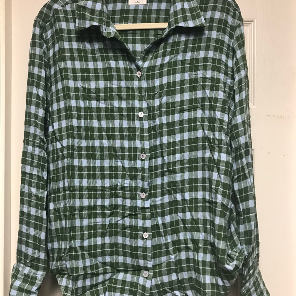 Aritzia Wilfred Free long sleeve button down shirt green blue size M